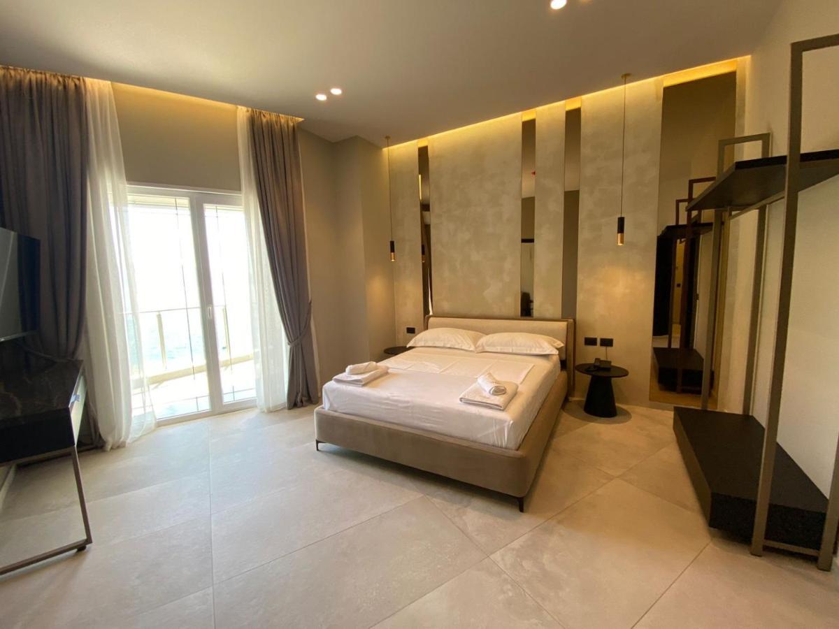 Nuna Hotel Radhimë 外观 照片
