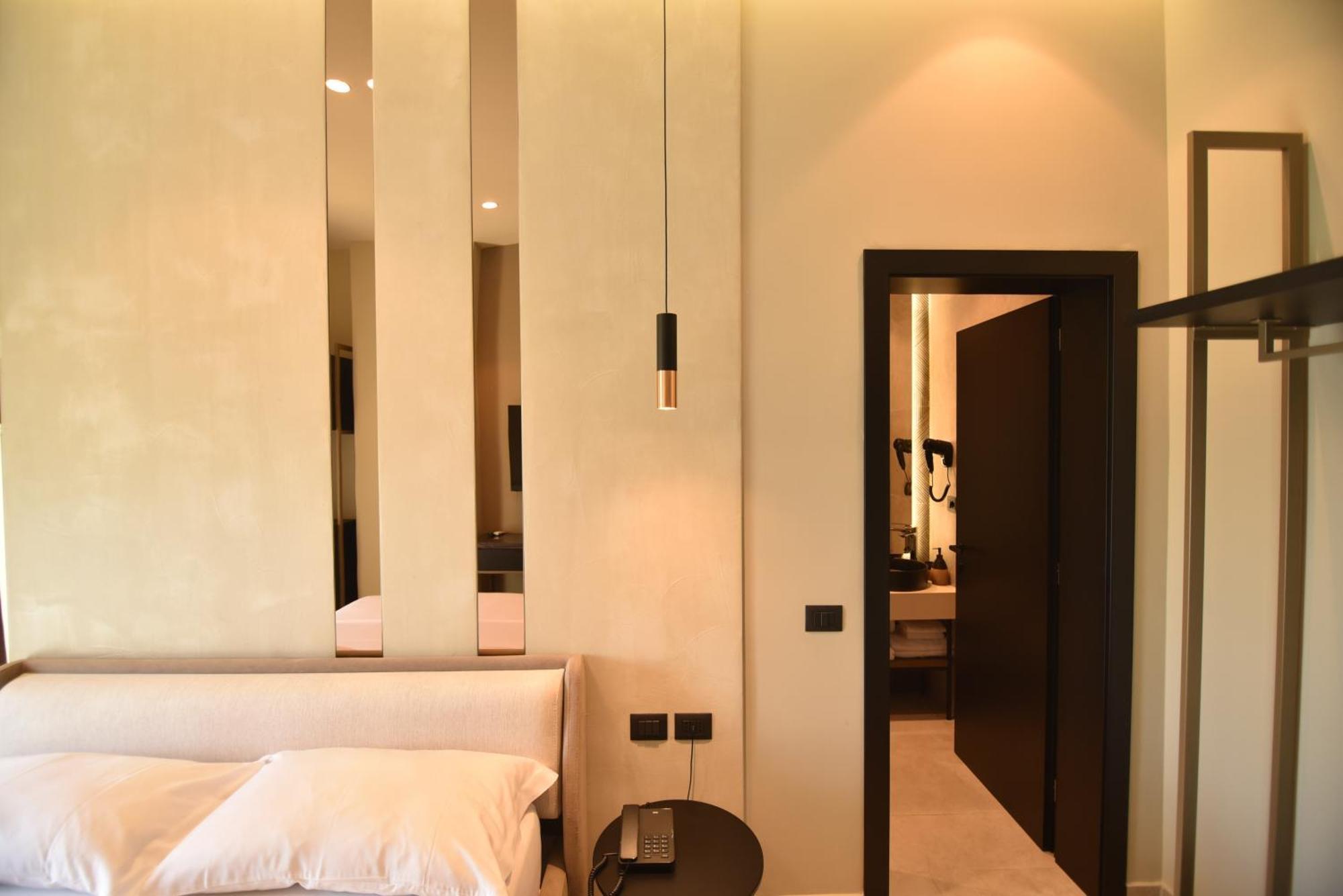 Nuna Hotel Radhimë 客房 照片